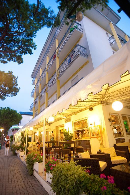 Hotel Roma Lido di Jesolo Exterior foto